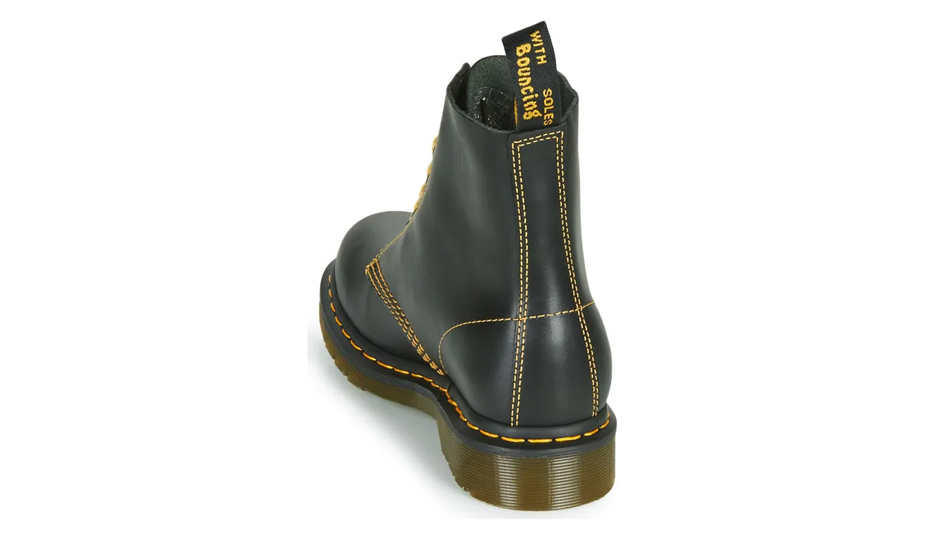 Dr. Martens 1460 Pascal