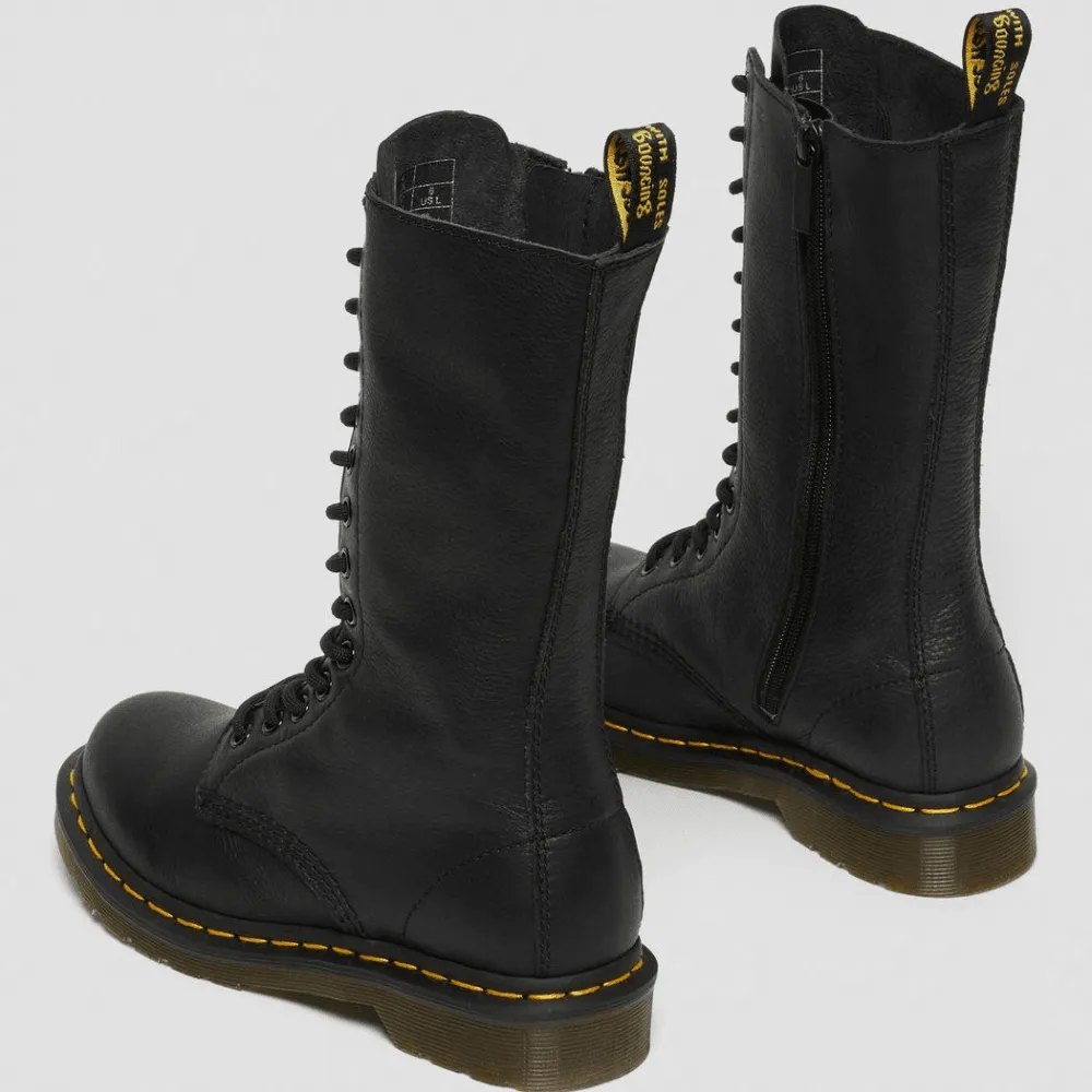 Dr Martens Black 1B99 14 Eyelet Virginia Leather Boot