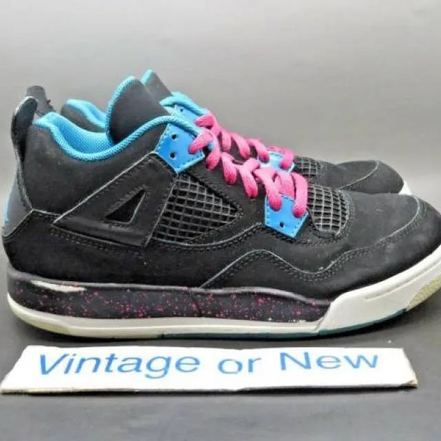 Girls' Nike Air Jordan IV 4 Black Vivid Pink Dynamic Pin...