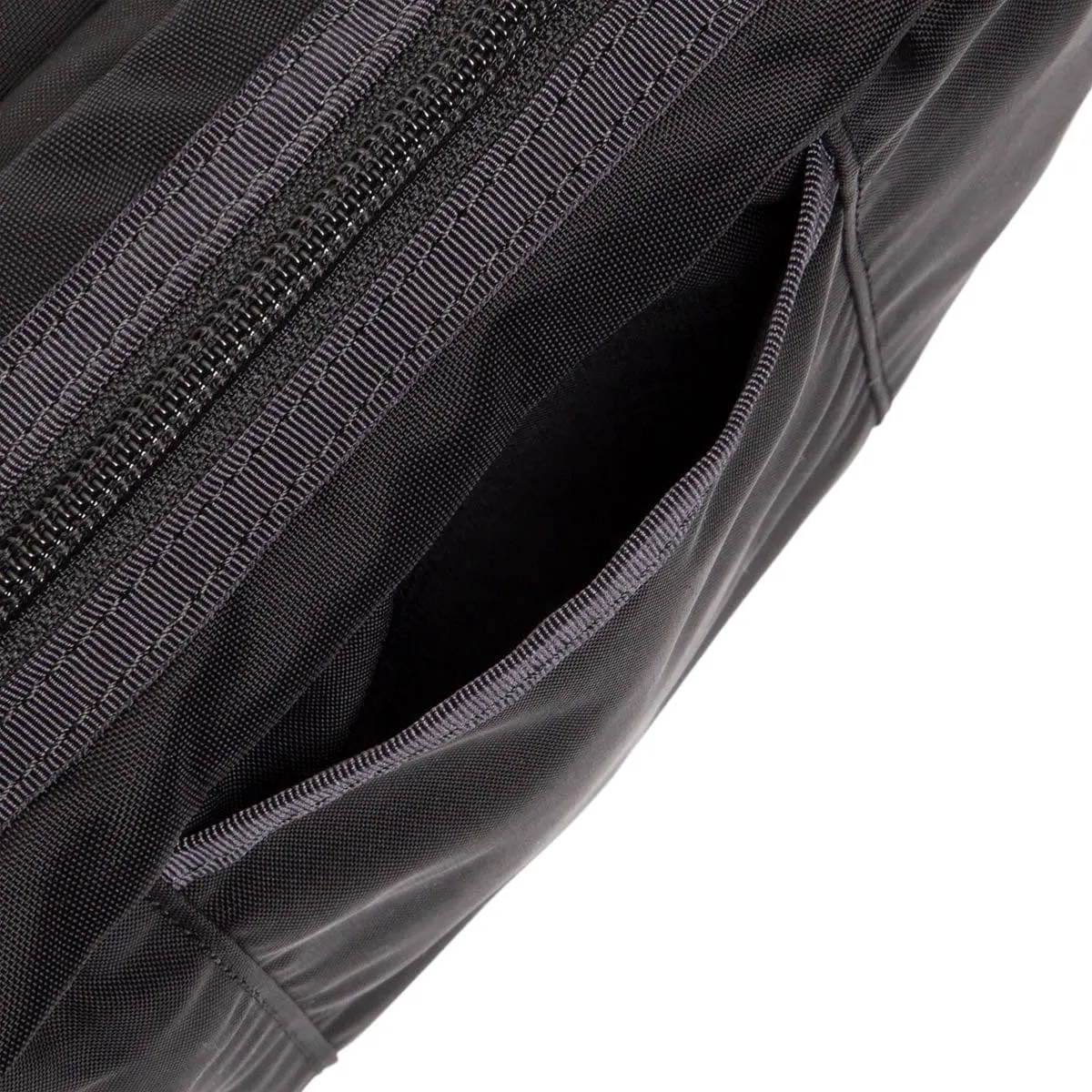 LEICHT SHOULDER BAG BLACK | Bodega