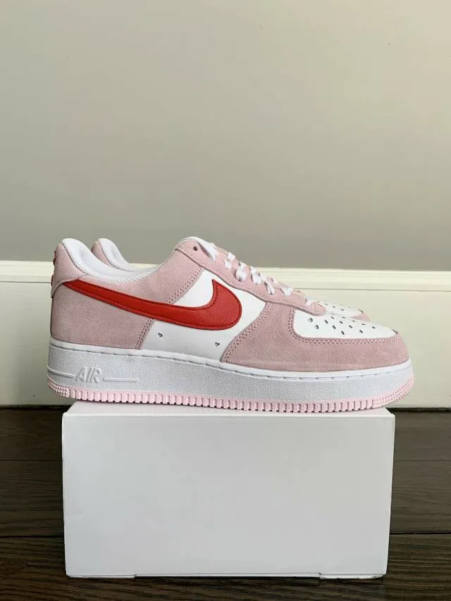 Nike Air Force 1 ’07 Valentine’s Day