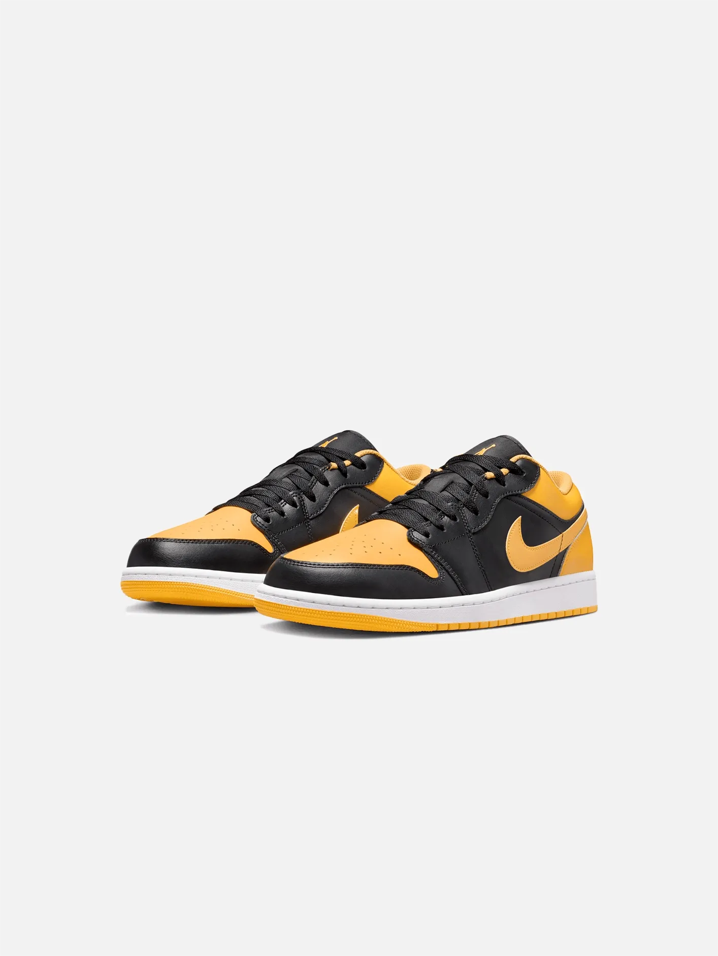 NIKE Air Jordan 1 Low 