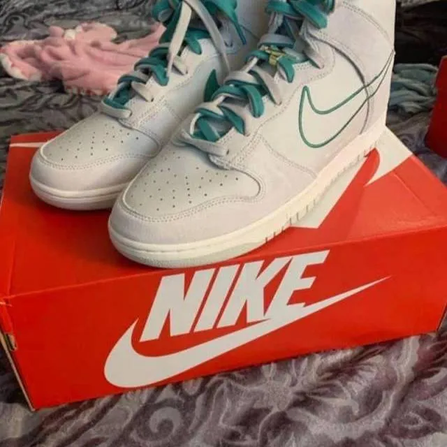 Nike dunk high first use sail green