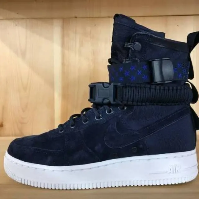 Nike WMNS Special Field Air Force 1 Midnight Navy