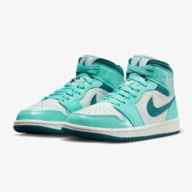 Nike Women's Air Jordan 1 Mid SE (Bleached Turquoise/ Bl...