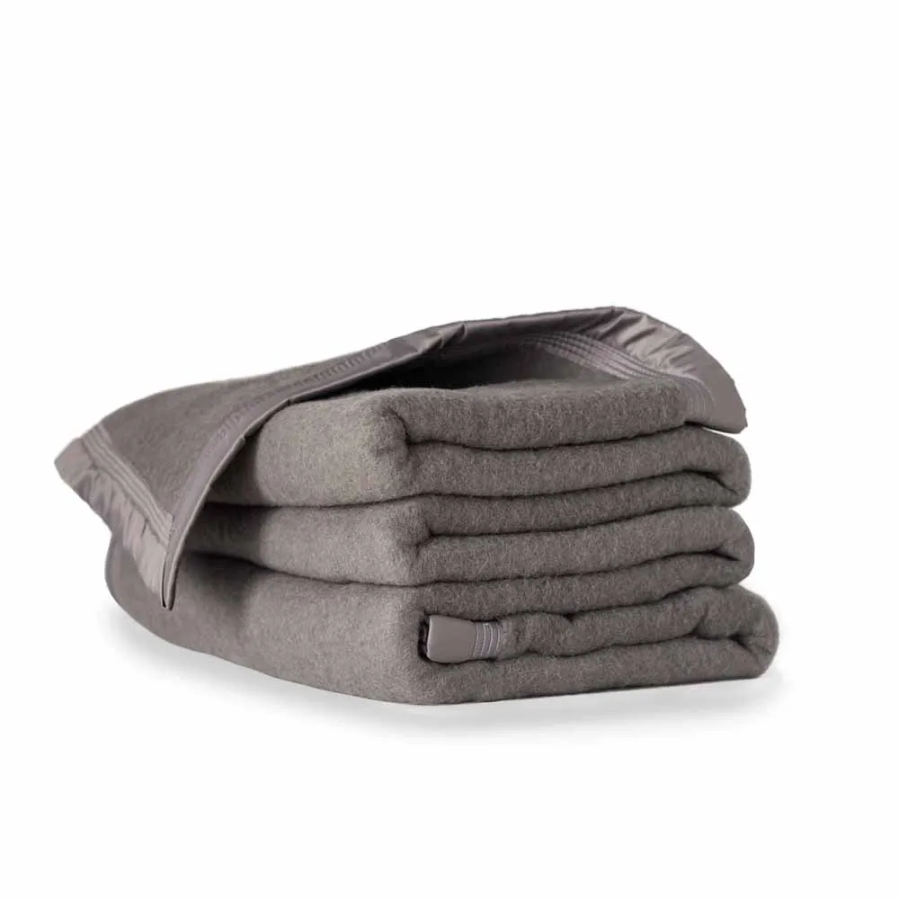 Poyet Motte Aurora Super Heavyweight Wool Blanket - King