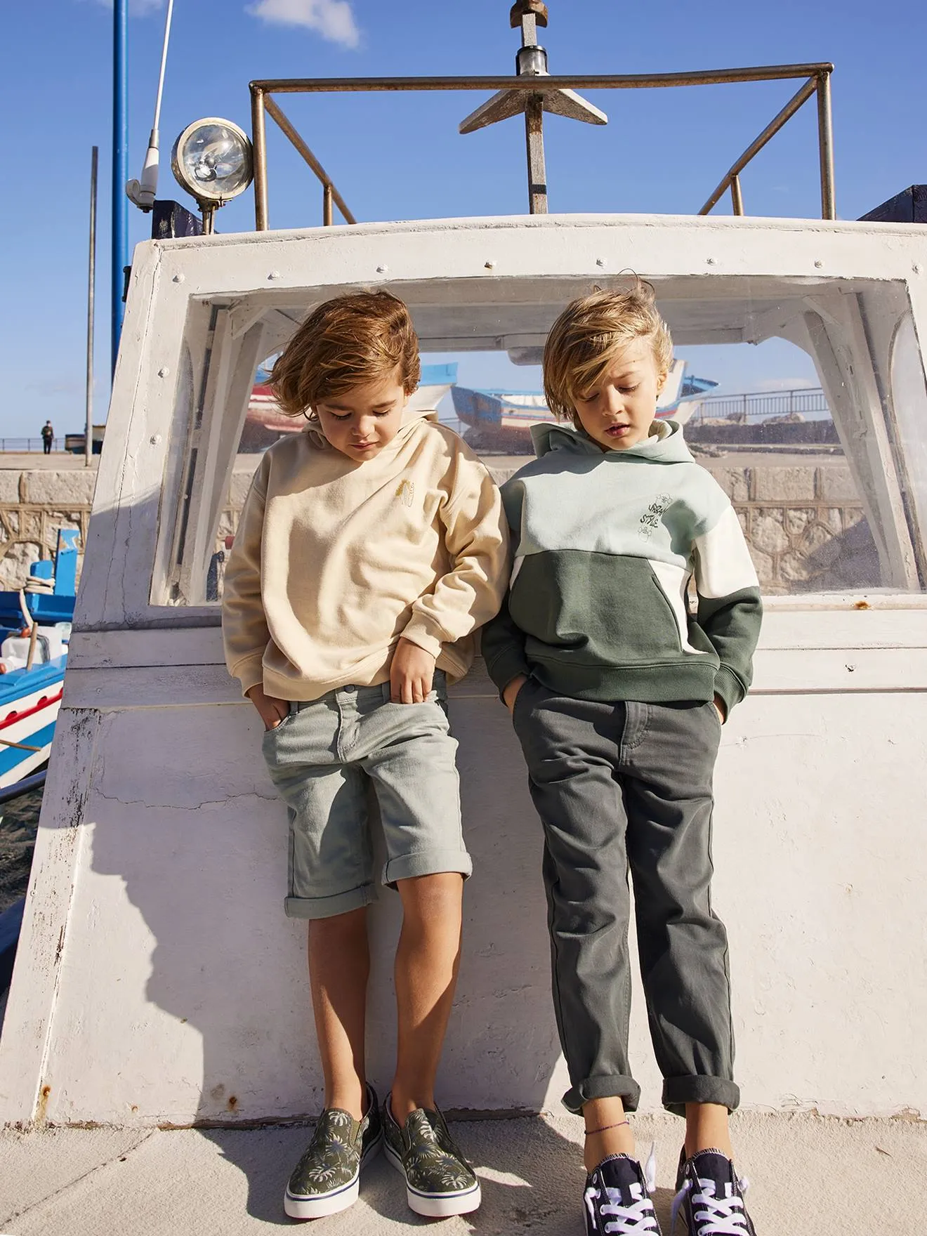 Slip-On Trainers for Boys - green dark all over printed