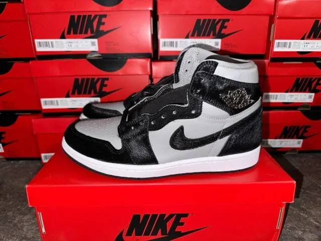 WMNS Nike Air Jordan 1 High OG Twist 2.0 Medium Grey 5-1...