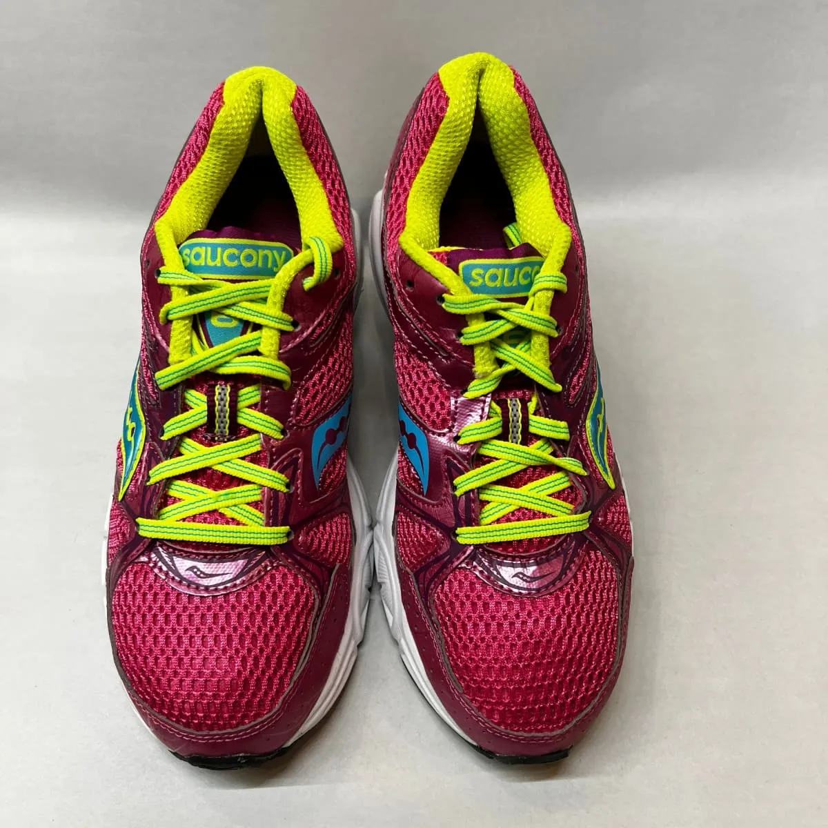 Women's Saucony Grid Cohesion 6 - Pink/Blue- Running Shoe - Preowned