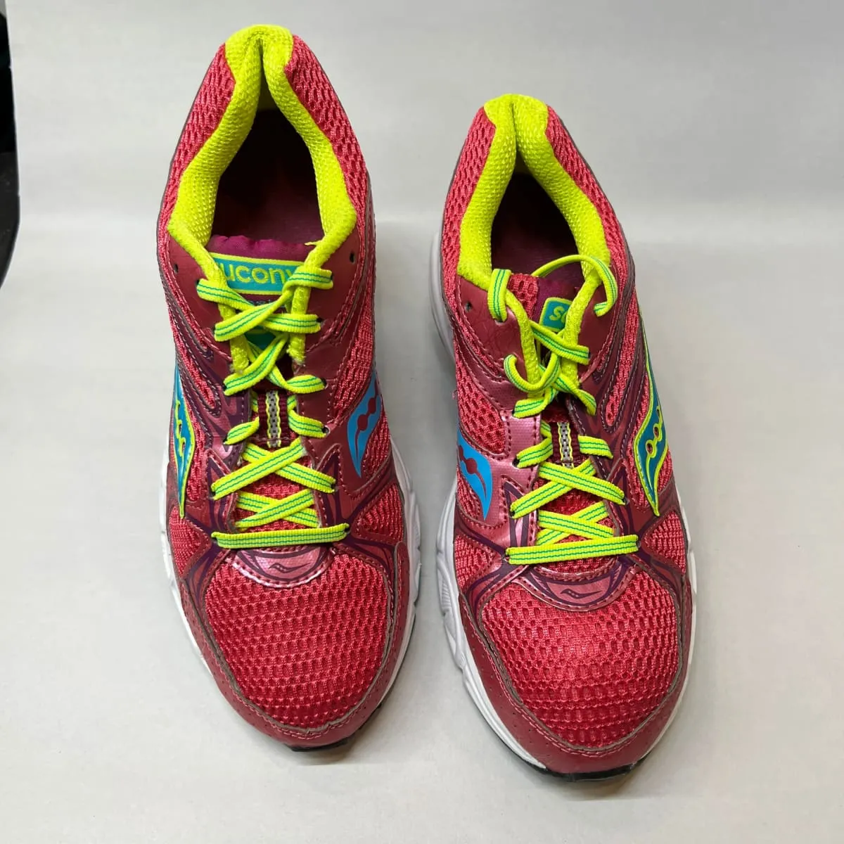 Women's Saucony Grid Cohesion 6 - Pink/Blue- Running Shoe - Wide Width - Preowned