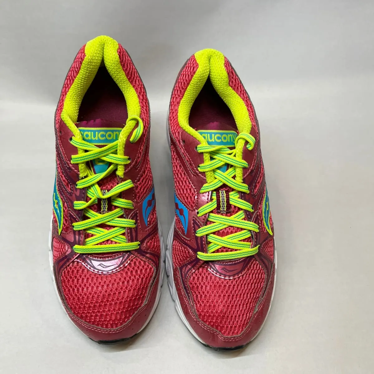 Women's Saucony Grid Cohesion 6 - Pink/Blue- Running Shoe - Wide Width - Preowned