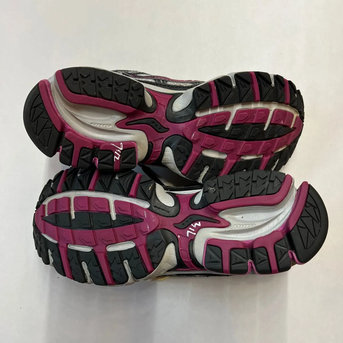 Women's Saucony Grid Ramble TR2 Trail Running Size 7.5M Preowned