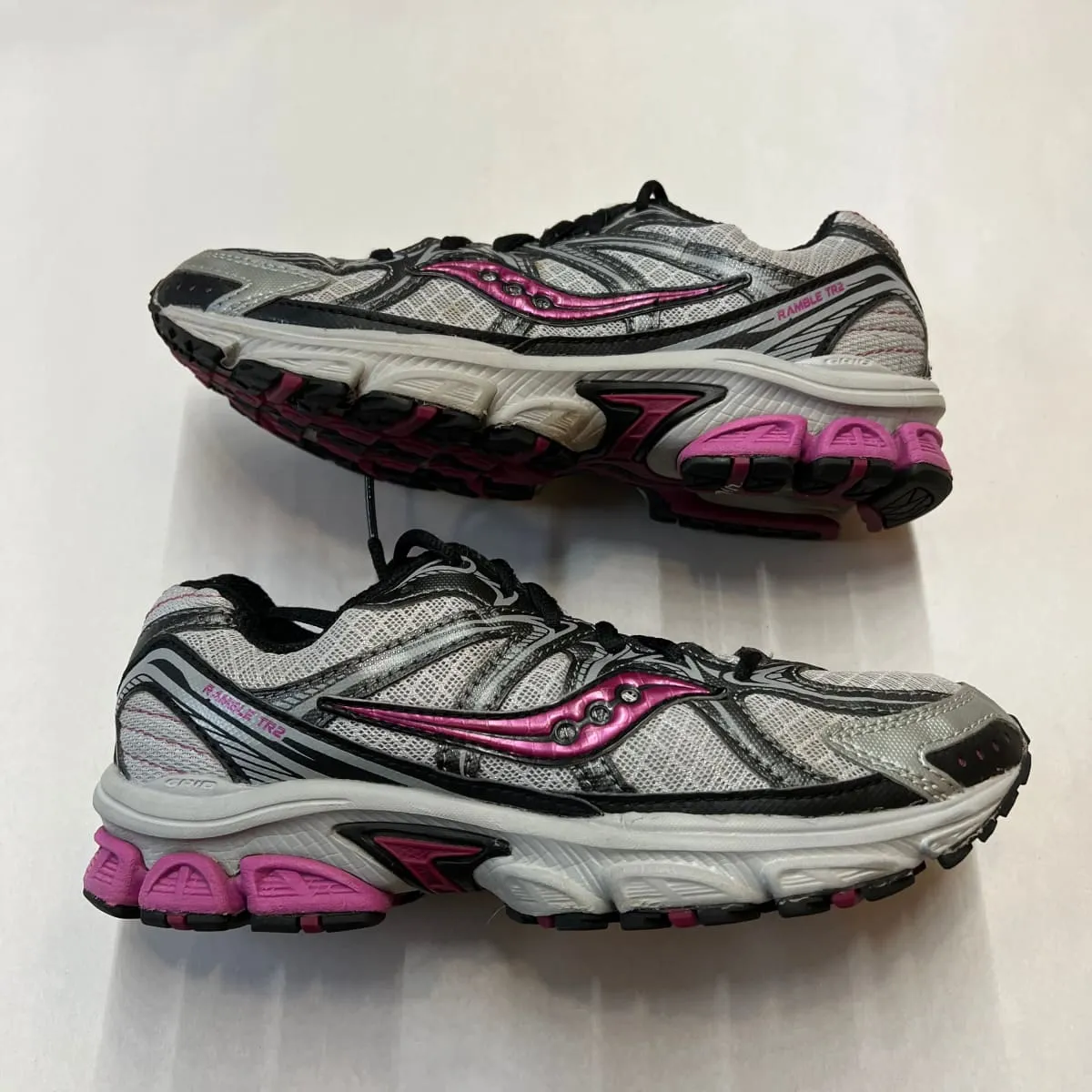 Women's Saucony Grid Ramble TR2 Trail Running Size 7.5M Preowned