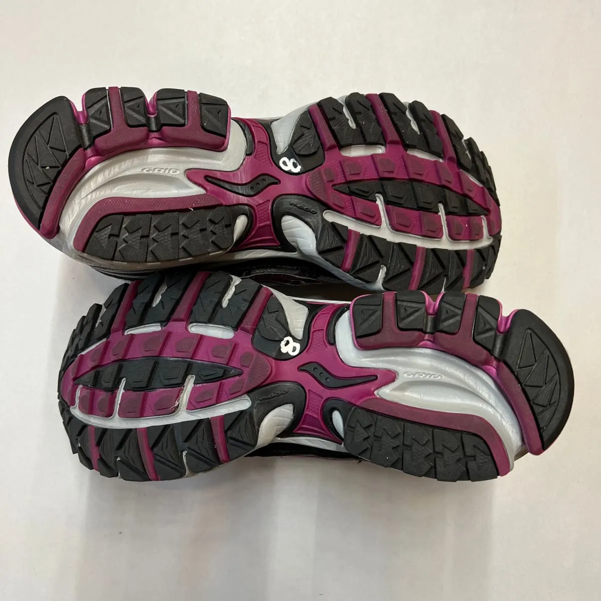 Women's Saucony Grid Ramble TR2 Trail Running Size 8M Preowned