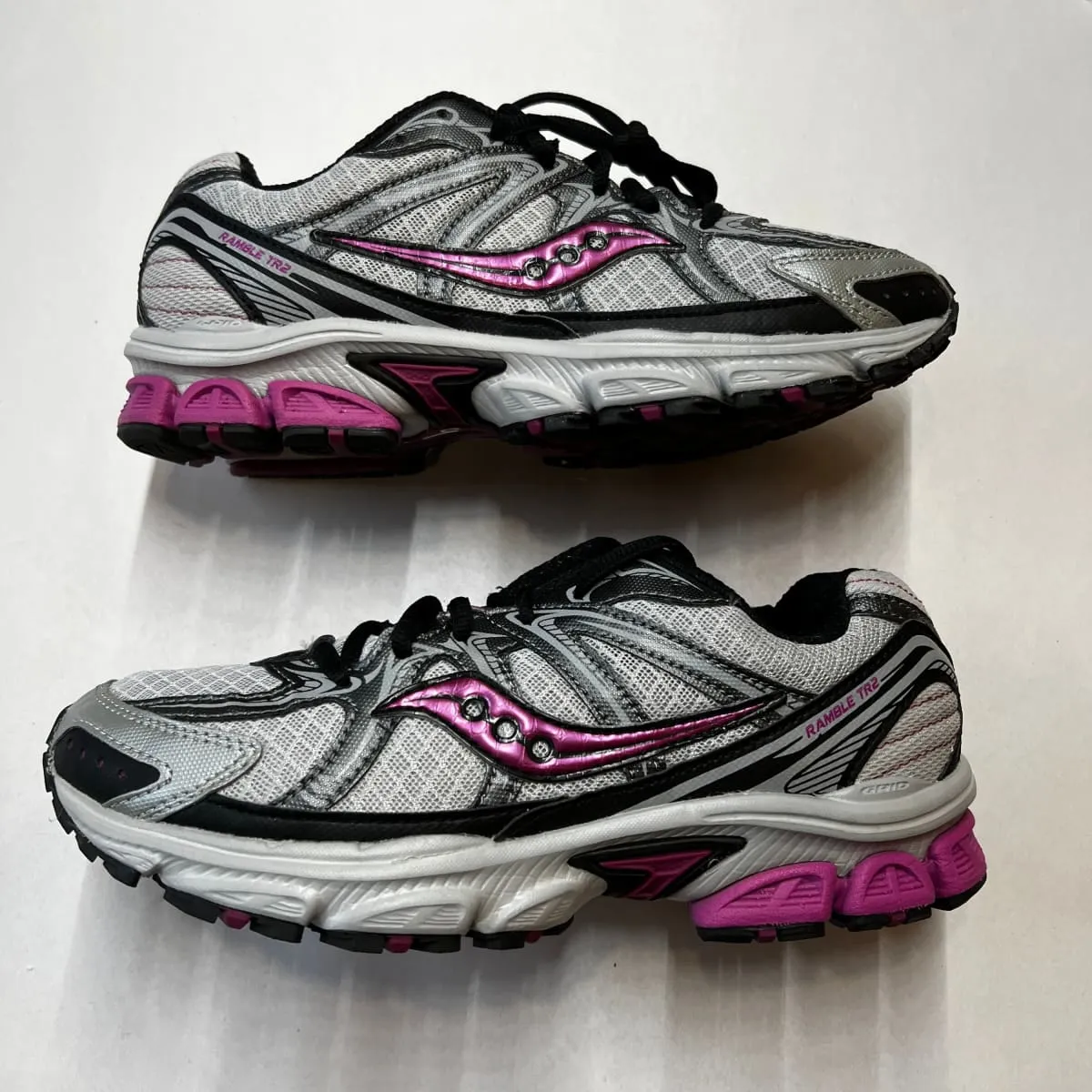 Women's Saucony Grid Ramble TR2 Trail Running Size 9M Preowned