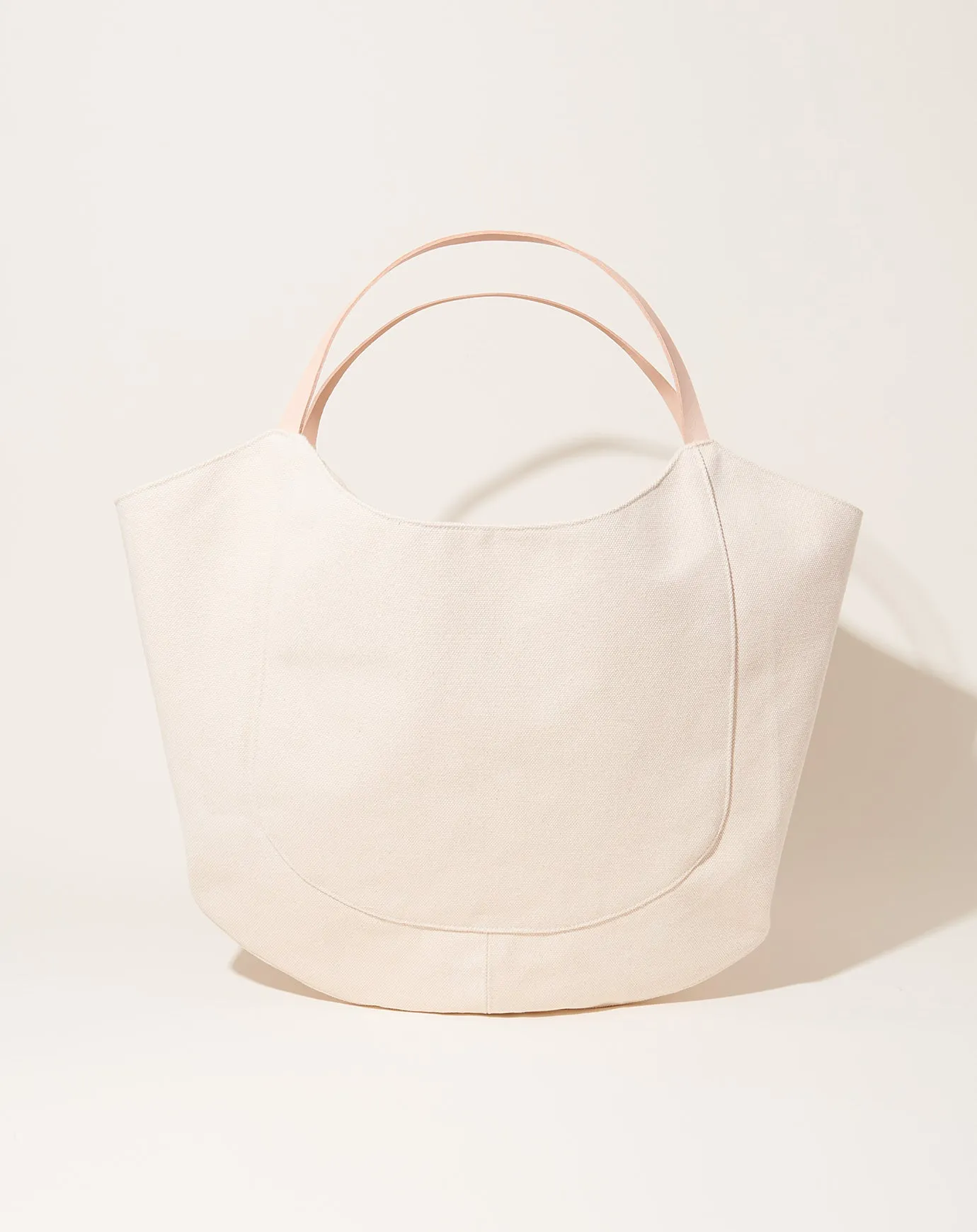 XXL Oversize Everything Tote in Natural